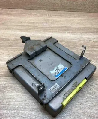 Mitsubishi Carisma Engine control unit/module ECU FS0518881C E2T03591T