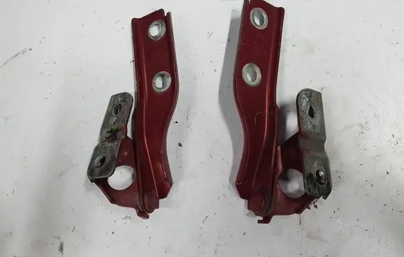 Audi A3 S3 8P Engine bonnet/hood hinges 