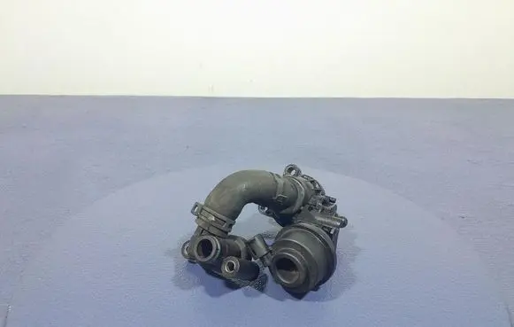 Audi A6 Allroad C6 Engine coolant pipe/hose 059121625C