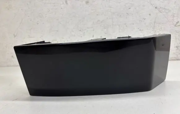 Volvo XC90 Rear/tail light trim molding 8620820