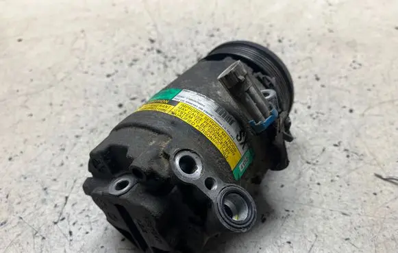 Opel Zafira A Air conditioning (A/C) compressor (pump) 24464152