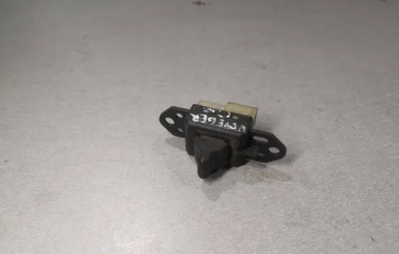 Chrysler Voyager Electric window control switch 04685727AB