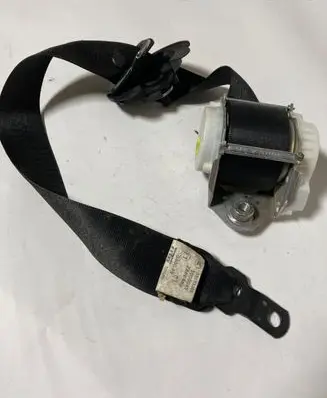 BMW X3 E83 Front seatbelt 34003070B 120907
