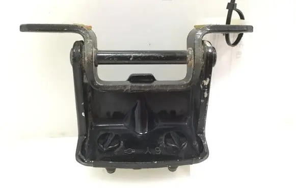 Nissan Navara Rear door upper hinge 