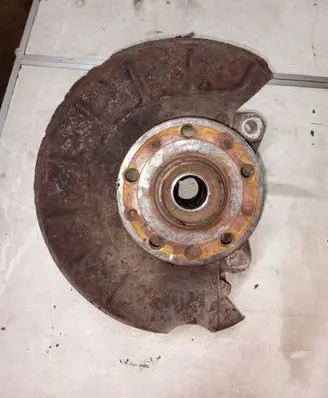 Volkswagen PASSAT B6 Front wheel hub spindle knuckle