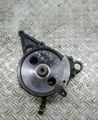 Volvo S40, V40 Power steering pump