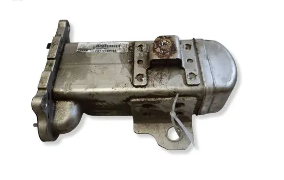 Ford Kuga I EGR valve cooler MM111BL V29004027