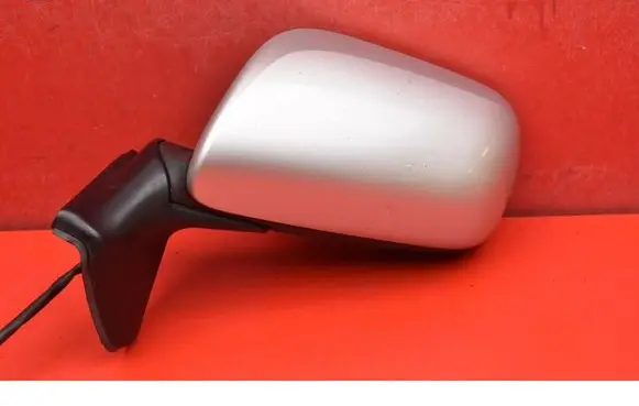 Toyota Auris 150 Front door electric wing mirror 024112