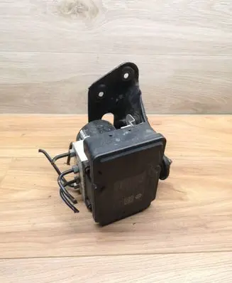 Volkswagen Transporter - Caravelle T5 ABS Pump 7H0907379R 10061335641 10092603183