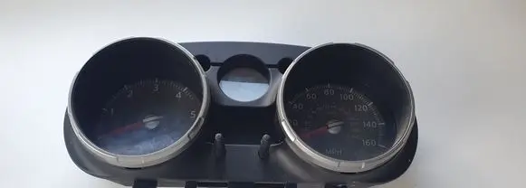 Nissan Qashqai Speedometer (instrument cluster)