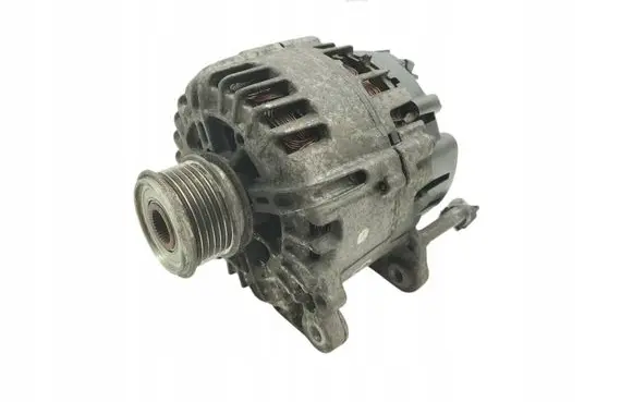 Volkswagen Tiguan Generator/alternator 03L903023F