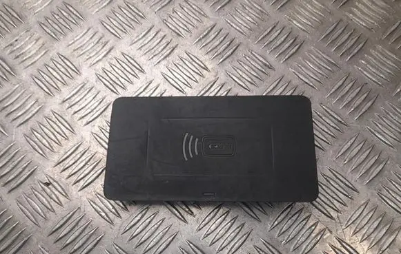 BMW 3 G20 G21 Wireless charging module 9437712