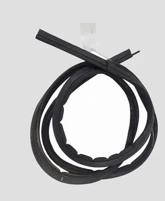 Nissan Juke I F15 Trunk rubber seal (body)
