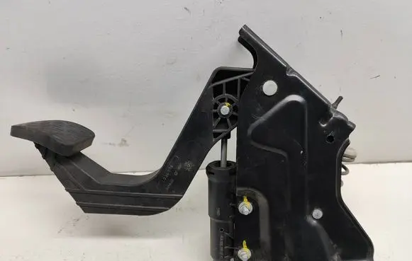 Mercedes-Benz Sprinter W906 Clutch pedal A9062900212