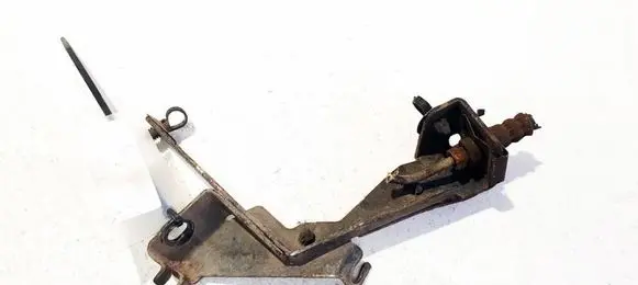 Renault Laguna II Engine mounting bracket 