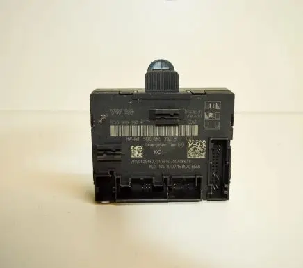 Audi A3 S3 8V Door control unit/module 5Q0959392E