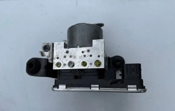 Volvo S60 ABS Pump P32214774 32214804