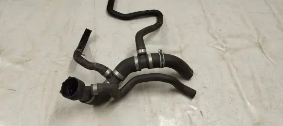 Volvo XC90 Engine coolant pipe/hose 31686003