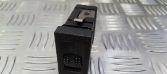 Volkswagen PASSAT B5.5 Seat heating switch 3b0963564c