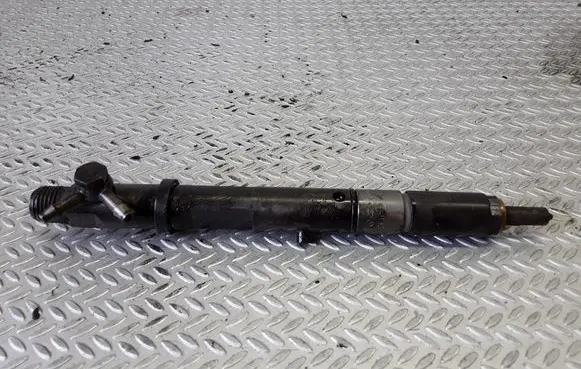 Audi A6 S6 C5 4B Fuel injector 059130201D 0432133805