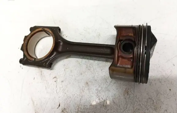 Piston with connecting rod