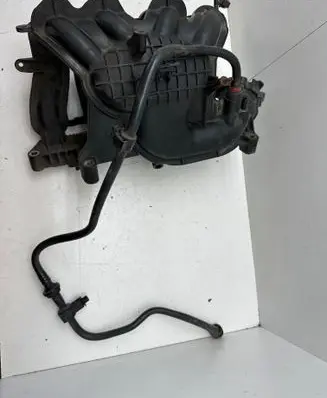 Ford Fiesta Intake manifold 8A6G9424A BFM5A