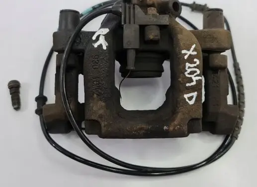 Mercedes-Benz GLK (X204) Rear brake caliper