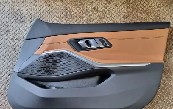 BMW 3 G20 G21 Front door card panel trim