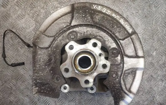 BMW X5 G05 Rear wheel hub 22376110