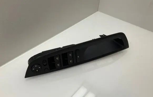 BMW X5 E70 Electric window control switch 9218044 11W47A1105