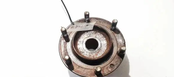 KIA Carnival Front wheel hub