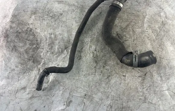 Audi A4 S4 B6 8E 8H Engine coolant pipe/hose