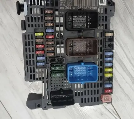 Citroen C4 II Picasso BSM Control unit 9674675280