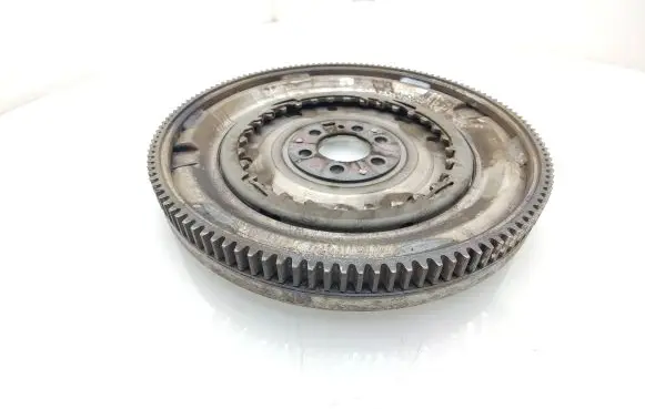 Volkswagen PASSAT B7 Flywheel