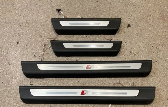 Audi Q7 4M sill trim set (inner) 4M8947405A 4M8947406A 4M0947417