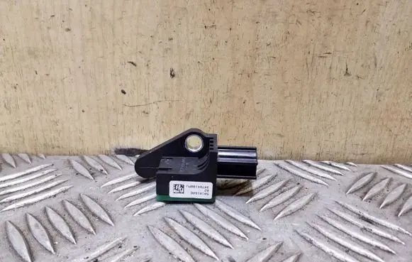 Volkswagen PASSAT B7 Airbag deployment crash/impact sensor