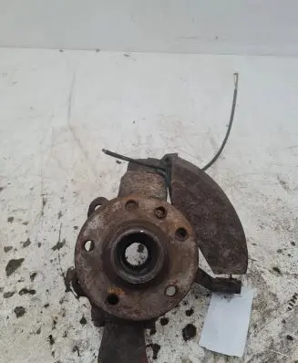 Volkswagen Sharan Front wheel hub