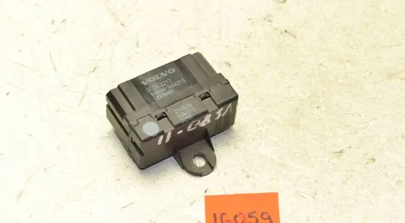 Volvo S80 Seat heating relay 30762217 06W213 211530