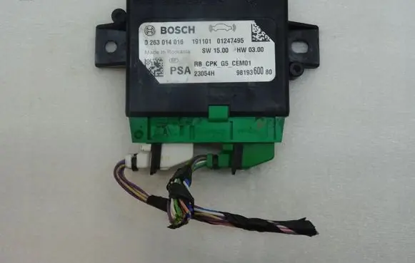 Citroen C3 Aircross Parking PDC control unit/module 9819360080