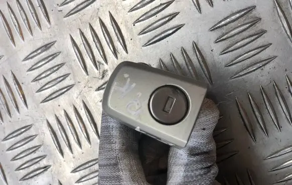 Opel Astra H Coupe door lock (next to the handle) 