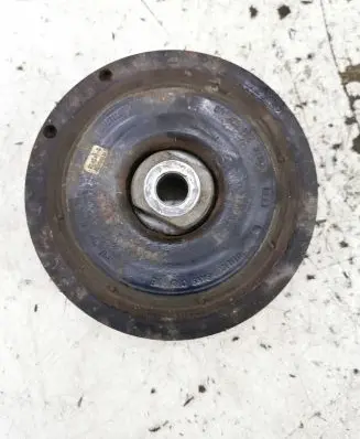 Renault Laguna III Crankshaft pulley 8200361247 2Z0707G