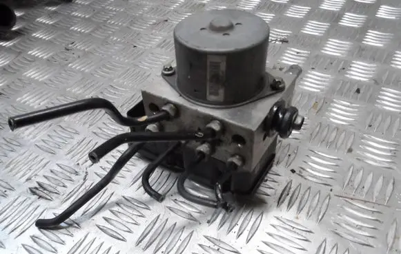 Mini One - Cooper Coupe R56 ABS Pump 6785681
