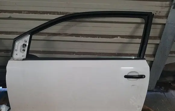 Volkswagen Up Door (2 Door Coupe) 