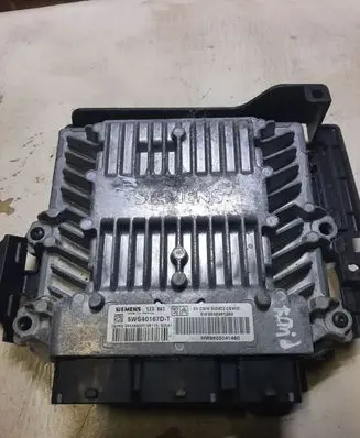 Peugeot 407 Engine control unit/module SW9656061280 HW9655041480