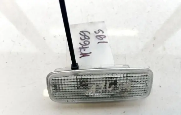 Audi A6 S6 C5 4B Other interior light 8l0947405
