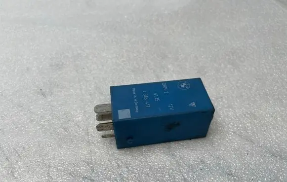 BMW 5 E39 Other relay 1383417