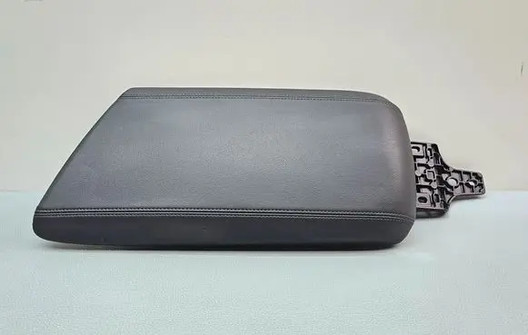 Alfa Romeo Giulia Armrest A836610
