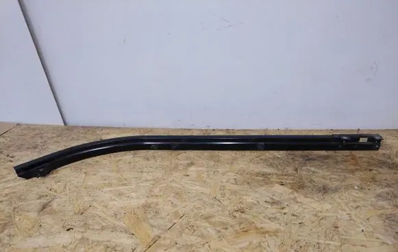 Mercedes-Benz Vito Viano W447 Sliding door bottom rail A4477600341
