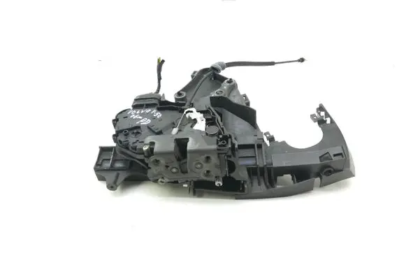 Volvo V50 Front door lock 30753661