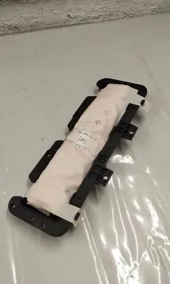 Knee airbag